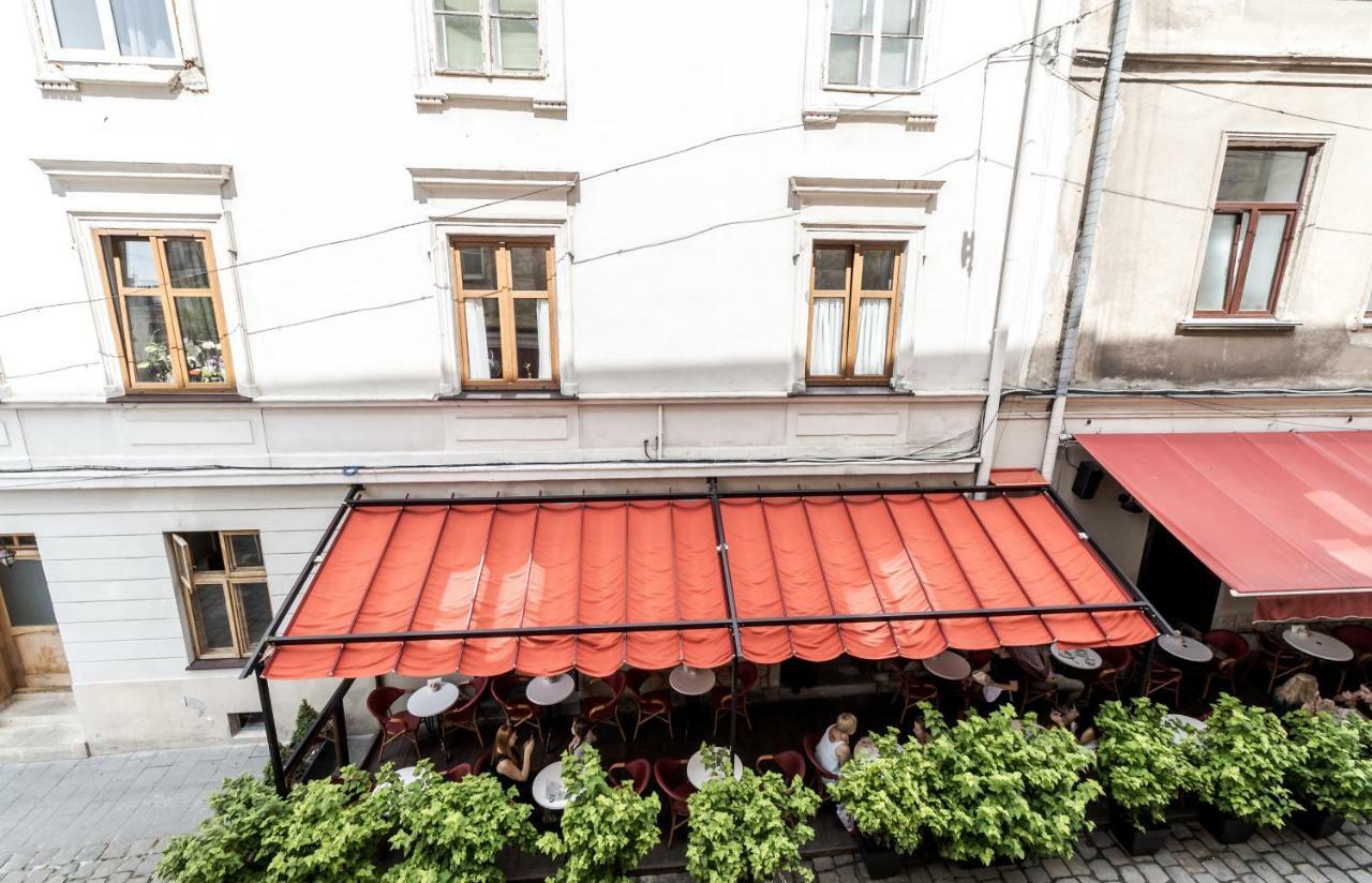 Apartamento Tut Staroevreyska With Terrace Leópolis Exterior foto